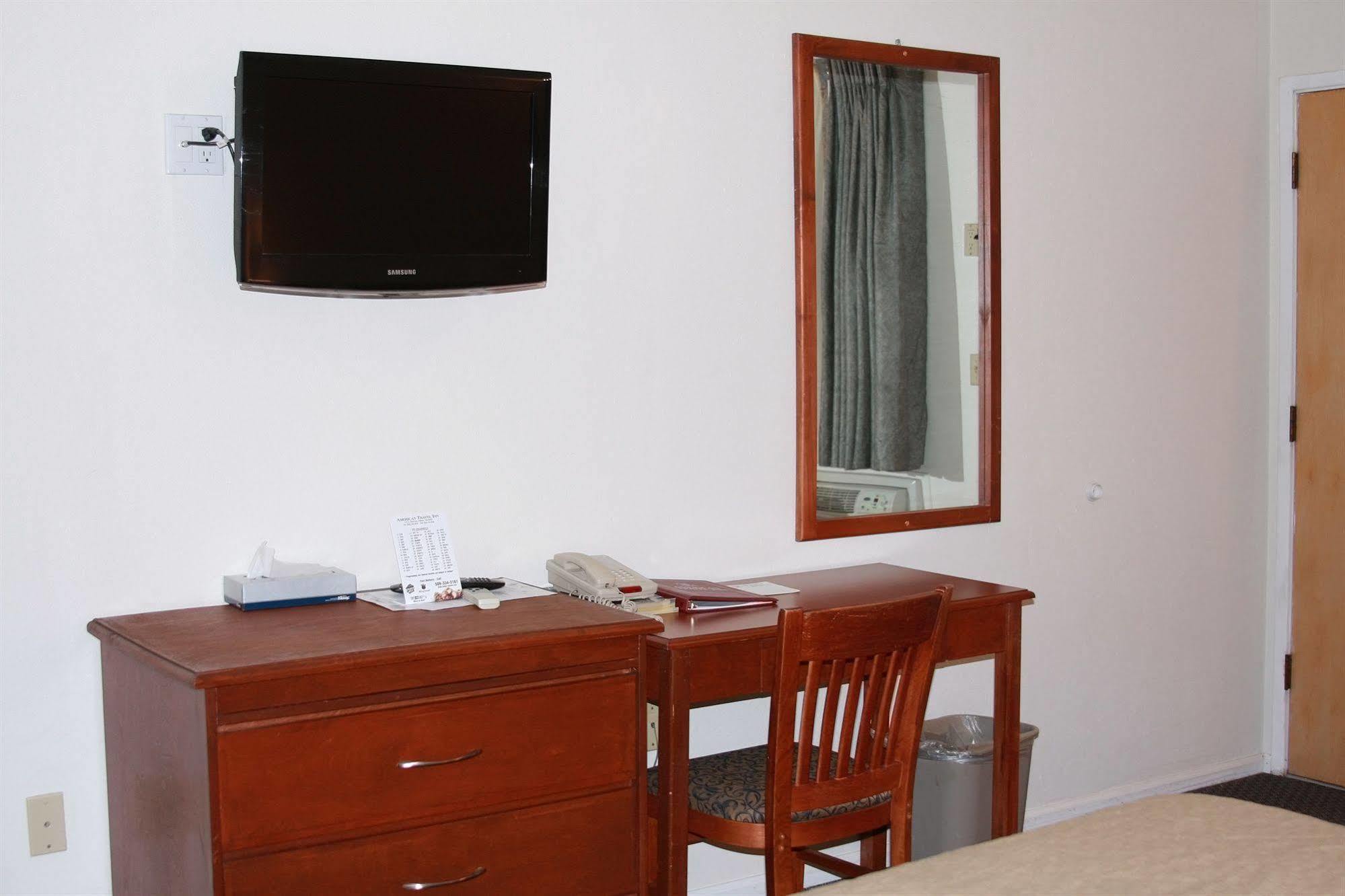 America Travel Inn Pullman Esterno foto