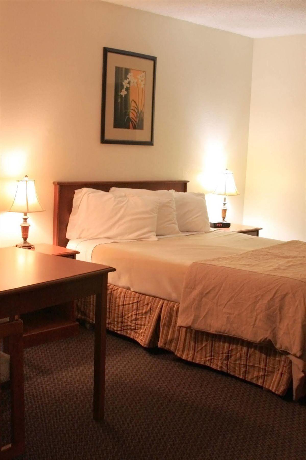 America Travel Inn Pullman Esterno foto